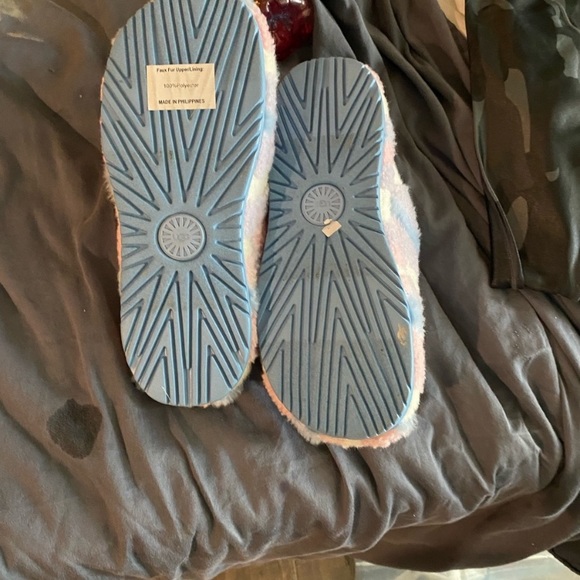 UGG AUTHENTIC SLIPPERS PASTEL SLIP ONS - Picture 2 of 2